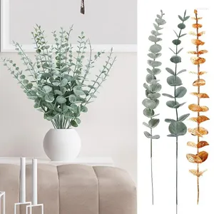 Decoratieve bloemen 10 stks kunstmatige eucalyptus stengels groen faux takken groen blad voor thuis bruiloft boeket