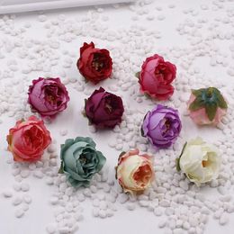 Fleurs décoratives 10pcs Small Bud Simulation artificielle Décoration de fleur de soie rose Tête de fleur de bricolage Matière de mariage Home