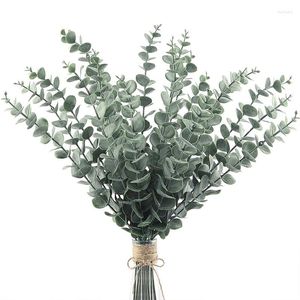 Fleurs décoratives 10 pcs Feuilles D'eucalyptus Plantes Artificielles En Plastique Branche Verte Pour La Maison Jardin Décor De Mariage Décoration Bouquet DIY Faux