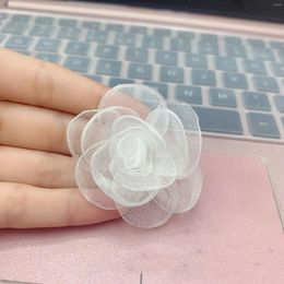 Flores decorativas 10 piezas/lote 4 cm de ancho Edge Burning Camellia Rose Flower Mesh Tul Tul Tel Patch Diy Caballero Accesorios de ropa