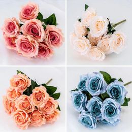 Fleurs décoratives 10pcs / lot Flanelle Silk Rose Rose Artificiel Fleur Marriage Floral Arrangement matériau Home Table Home Deco Prop Prop Valentin