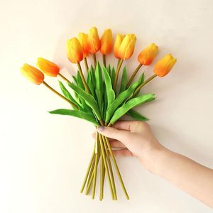 Decoratieve bloemen 10 -stcs/lot tulpen bunsbunch boeket kunstmatige bloem ins wind home decoratie bruiloft oranje rood paars nep