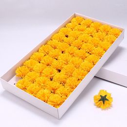 Fleurs décoratives 10pcs Mini Carnation Savon Tête De Fleur Bouquet Éternel Fête Des Mères Enseignant Thanksgiving Cadeau Boîte À La Main DIY