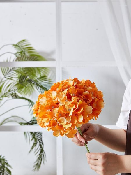 Flores decorativas 10 Uds. Cabeza de flor de hortensia artificial naranja falsa para centros de mesa de ceremonia de boda decoraciones con tallos