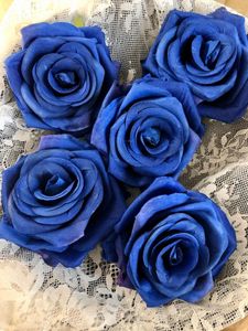 Flores decorativas 10 Uds. Cabeza de rosa artificial azul real venta al por mayor flor falsa de seda para ramo de boda decoración del hogar