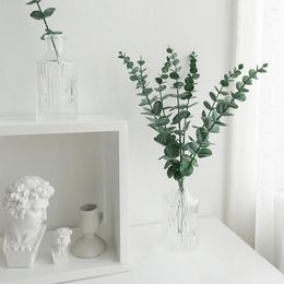 Flores decorativas 10 Uds. Plantas verdes de simulación rama de hoja de eucalipto flor Artificial falsa accesorio de tiro de boda guirnalda para el hogar