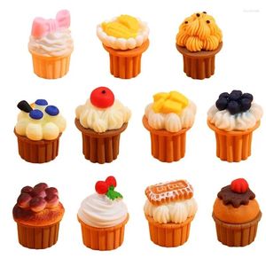 Decoratieve bloemen 11 stks/pak 3d fruitcake hars bedels ijs bosbes kers cupcake hanger voor oorbel sleutelhanger diy sieraden maken