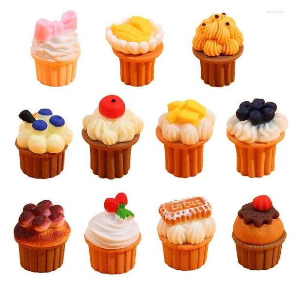 Flores decorativas 11 unids/pack 3d pastel de frutas encantos de resina helado arándano cereza cupcake colgante para pendiente llavero DIY joyería hacer