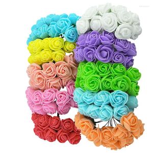 Fleurs décoratives 12 pièces Mini mousse Rose artificielle pour la maison mariage voiture décoration bricolage pompon couronne mariée fleur faux