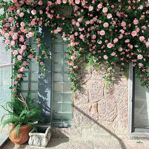 Fleurs décoratives 128cm guirlande de vigne rose artificielle Vintage faux camélia tenture murale pour arc de mariage décoration de jardin de fête