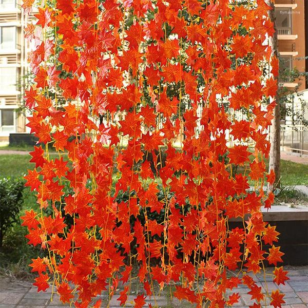 Fleurs décoratives 12 pièces 2,4 m guirlande de feuilles d'automne artificielles Thanksgiving Harvest Festival Momiji plantes Halloween maison jardin rouge