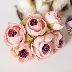 Decoratieve bloemen 12 stks kunstmatige kerstdecoraties voor huis bruiloft accessoires Stammen Bouquet Garland Diy Silk Tea Rose Buds Crafts