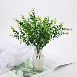 Flores decorativas 12 unids/set eucalipto artificial con tallo 7 cabezas accesorios Po que no se marchitan plantas verdes de imitación de plástico decoración del hogar