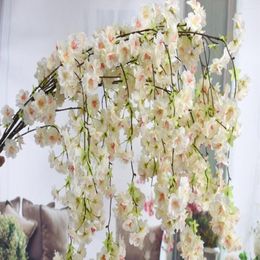 Flores decorativas de 135CM de largo, ramas de flores de cerezo de seda, tallo de árbol, decoración de arco de boda, Fondo de flores, colgante de pared falso