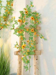 Decoratieve bloemen 170 cm zonnebloemen rattan kunstmatige gele wijnstok muur deur hangende krans voor huizentuin bruiloft boog feestje mariage decor