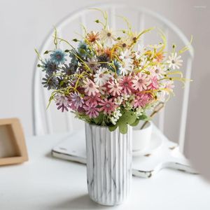 Decoratieve bloemen 18 Forks / Bouquet Mother's Day Memorial Peacock Daisies Simple Home Soft Soft Soft Small Fresh Flower Arrangement