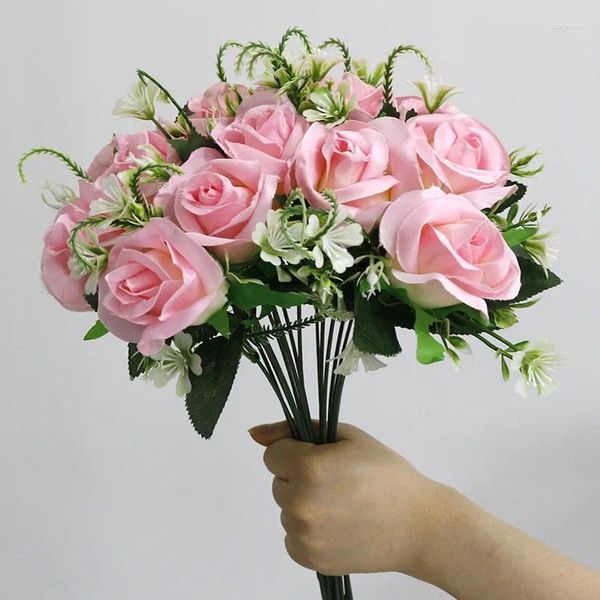 Flores decorativas 18 rosas ramo de boda estética de simulación de alta gama directa de fábrica artificial rosa al por mayor.