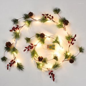 Fleurs décoratives 180CM vigne de noël PVC artificiel pin aiguille noix tenture murale fournitures bande lumineuse fruits rouges