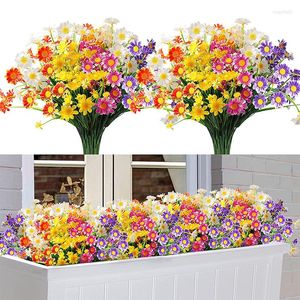 Fleurs décoratives 1Bundle marguerites artificielles en plein air résistant aux UV plante en plastique sans décoloration maison jardin porche mariage ferme décor faux