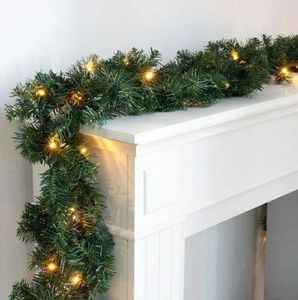 Decoratieve bloemen 1 pk 270 cm Green Pine Christmas Rattan met LED -lichten voordeur Xmas Garland kunstmatige boomstrips