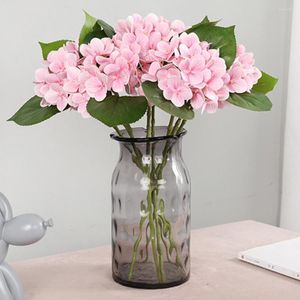 Decoratieve bloemen 1 pc 3D realistische kunstmatige bloemdoek Hydrangea Diy Wedding Desktop ornament Hoge kwaliteit nep voor huizendecoratie