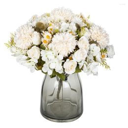 Fleurs décoratives 1PC 7 Fork Chamomile combinaison en soie artificielle maison ornementale de fleur décoration de mariage accessoires de Noël