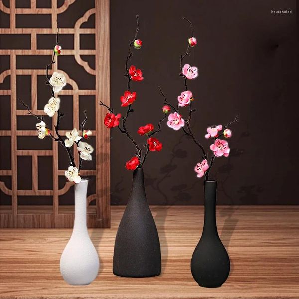 Flores decorativas 1 PC Simulación de estilo chino Fliga Pequeña boda de invierno Flor de seda Decoración del hogar Estética realista