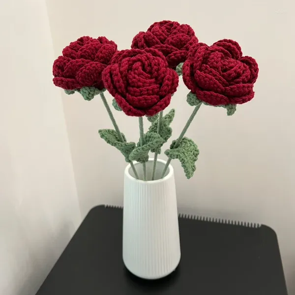 Fleurs décoratives 1pc Plantes en pot rose tricotée à main