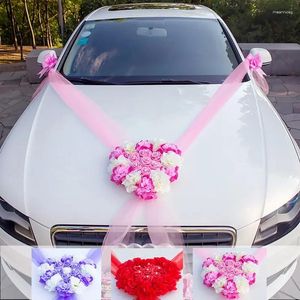 Fleurs décoratives 1pc Simulation de rose en forme de coeur Décoration de la voiture de mariage Handle de porte couronne de papillon
