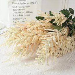 Fleurs décoratives 1pc simulation artificielle de haute qualité Astilbe chinensis fausse branche de mariage à la maison accessoires de décoration de fête