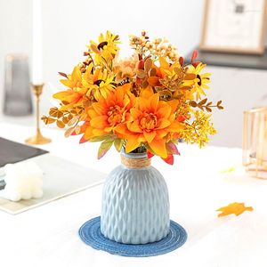 Decoratieve Bloemen 1PC Hoge Kwaliteit Simulatie Achtergrond Decoratie Vintage Herfst Dahlia Chrysant Boeket 6 Hoofd Thuis Bruiloft DIY