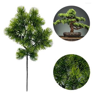 Fleurs décoratives 1pc imitation Pine Needle Cypress Home Simulation Ornements Paysage d'orage