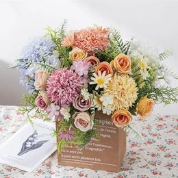 Decoratieve bloemen 1 stc Rose Chrysanthemum Silk Bouquet Artificial Flower For Wedding Home Vaas Kerstmis Wall Diy Gift Accessoires S S