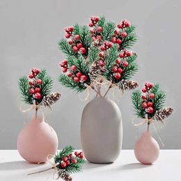 Fleurs décoratives 1 pièces Branches de baies rouges artificielles pics de noël pulvérisation pommes de pin tige de houx artisanat décorations de noël Navidad