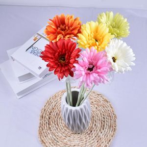 Fleurs décoratives 1pcs / lot Soie Gerbera Artificielle Pour La Décoration De Mariage 53cm Fausse Fleur Marguerite Africaine Chrysanthème Partie Décor À La Maison