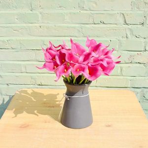 Fleurs décoratives 1pcs / pu mini Calla Lily Single Hand Feeling Simulation Fleur Fleur Arrangement de décoration Home Decoration Floral