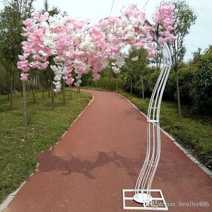 Decoratieve bloemen 2,6 m Hoogte Witte kunstmatige kersenbloesem Tree Road Lead Simulation Bloem met ijzeren boogframe voor bruiloftsfeestprops