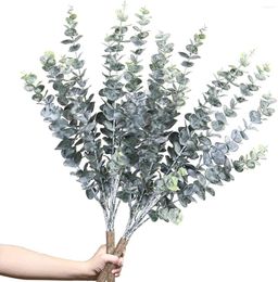 Decoratieve bloemen 2 pc's 22 "lange kunstmatige planten takken faux eucalyptus nepbladeren spray groene stengels voor bruiloftsfeestje