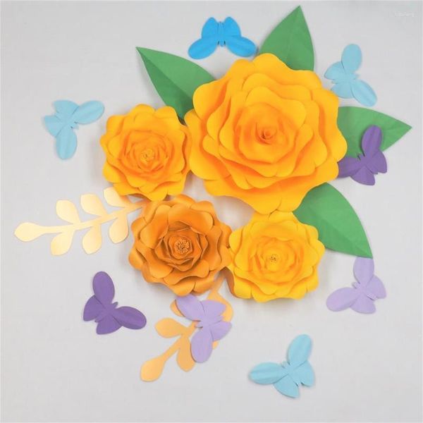 Flores decorativas 2023 Juego de 4 flores de papel grandes 6 hojas 8 mariposas Fondos de boda Mezcla de decoraciones para baby shower