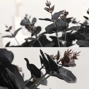 Fleurs décoratives 2024 Belle fleur artificielle Eucalyptus Type noir 20 Heads Home Party Spring Wedding Decoration Fake