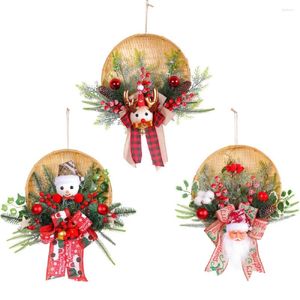 Flores decorativas 2024 Corona de Navidad Puerta delantera Elk Santa Claus Cesta de bambú de bambú colgante de guirnaldas Año al aire libre