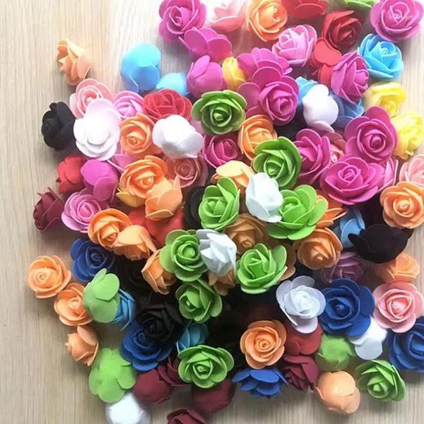 Fleurs décoratives 20pcs Multicolor mousse de rose Rose Head Bouquet artificiel Mariage fait à la main Décoration de fête de fête de fête