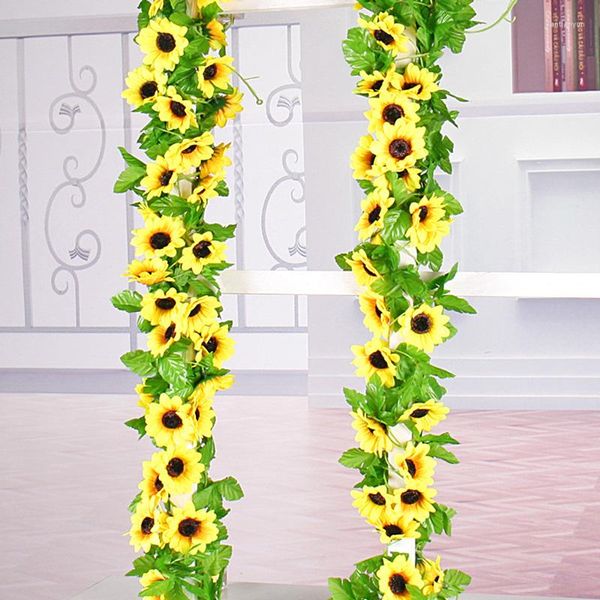 Fleurs décoratives 240cm Artificielle Faux Soie Tournesol Lierre Vigne Avec Des Feuilles Vertes Suspendues Guirlande Maison Clôtures De Jardin Décorations De Fête