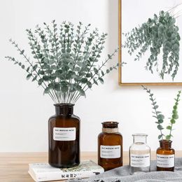 Decoratieve bloemen 24 -stks kunstmatige eucalyptus bladeren nep planten bruiloft huizen tuin decoratie pottenbloem arrangement