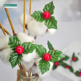 Fleurs décoratives 24 pièces feuilles de houx de noël petites baies artificielles bricolage arrangement de couronne fête de mariage pour l'année cadeaux décor à la maison