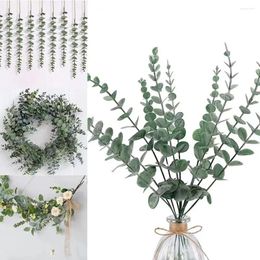 Fleurs décoratives 24pcs simulation d'eucalyptus feuille de feuille de fleur décoration argent mariage maison