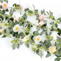Fleurs décoratives 2m Fleur artificielle Rose Ivy Vine Silk Eucalyptus Feuilles Garland Route