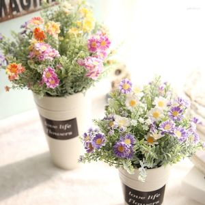 Decoratieve bloemen 2 stks kunstmatige matte veld daisy gras flower bush simulatie groothandel tuin bruiloft thuis decor