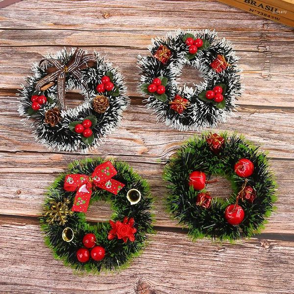 Fleurs décoratives 2pcs Dollhouse Miniture Mini Christmas Garland Wreath Modèle de décoration ACCESSOIRES ARRIVE