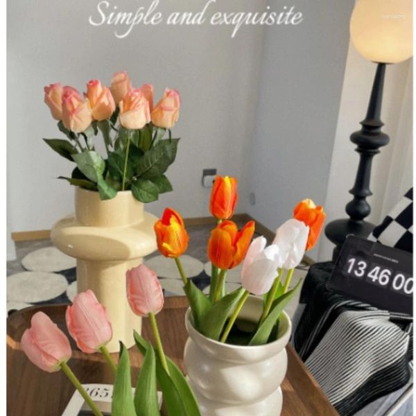 Fleurs décoratives 3 / 5pcs de haute qualité Tulip Fleur artificielle Real Touch Bouquet Fake Tulips pour le décor de jardin de mariage de mariage